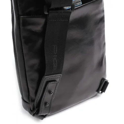 Рюкзак слинг Piquadro Blue Square Revamp CA5577B2V