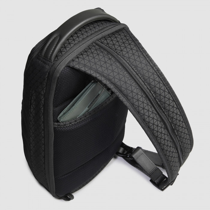 Рюкзак слинг Piquadro Hex CA6826W139