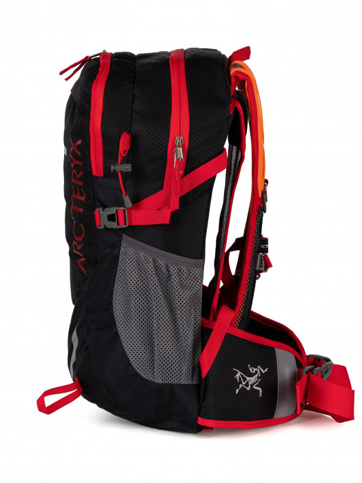 Рюкзак Arc'teryx темно-зеленый