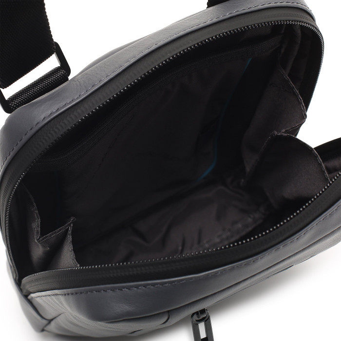 Сумка Piquadro Urban CA3084UB00